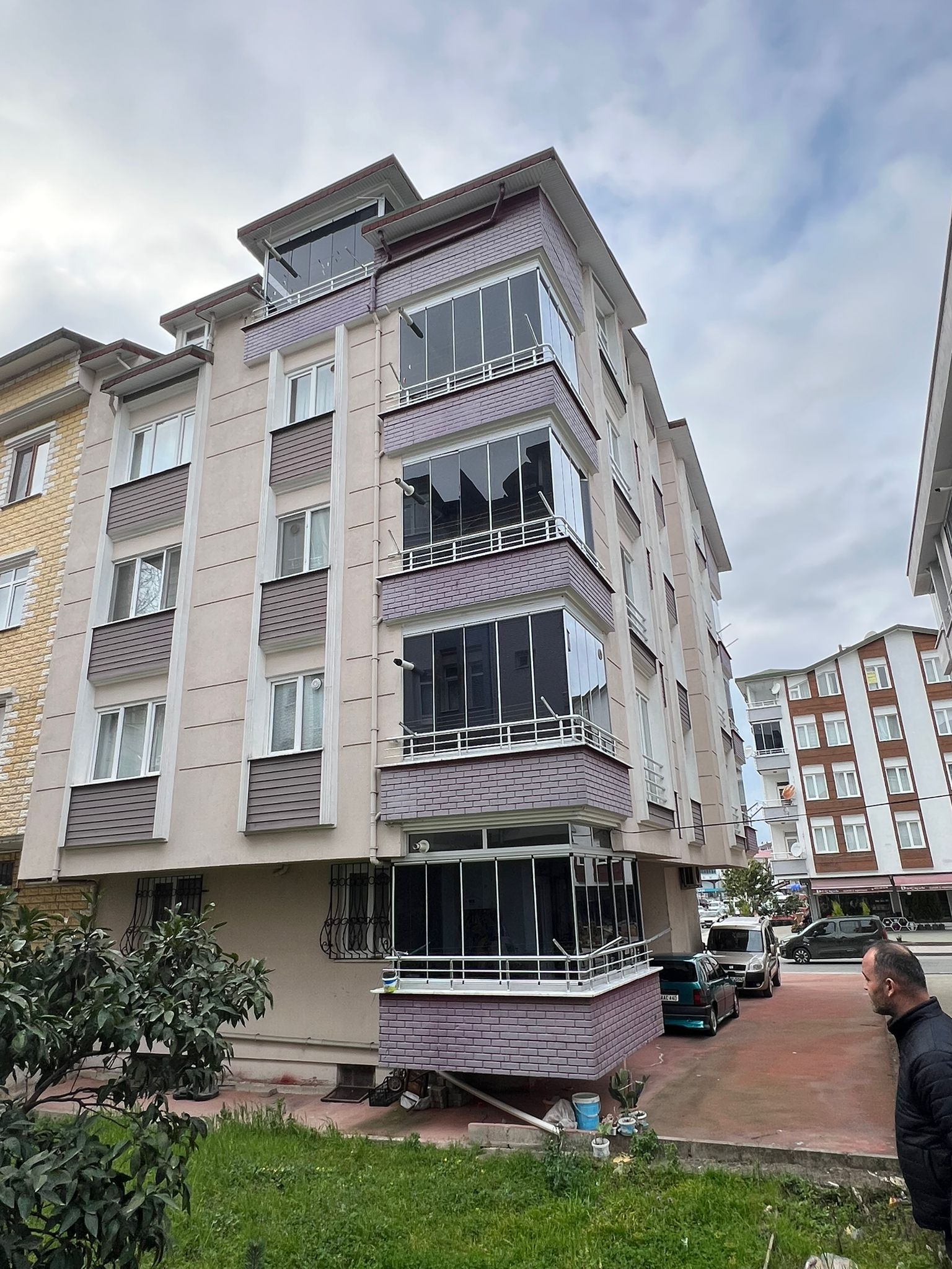 KARŞIYAKA ÇATI KATI